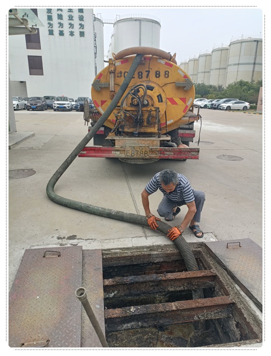 理塘隔油池清掏