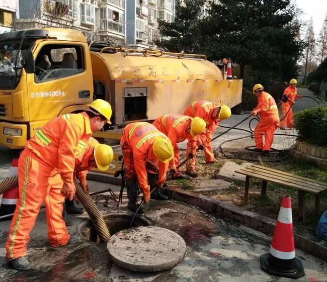 理塘市政管道清淤